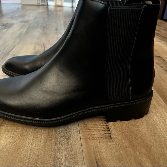 NEW ZARA BLACK LOW HEELED ANKLE BOOTS GORITG TRACK SOLE Size  40 faux leather - Picture 6 of 8